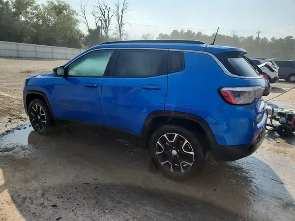 3C4NJDBB8NT115447 2022 JEEP COMPASS - Image 2