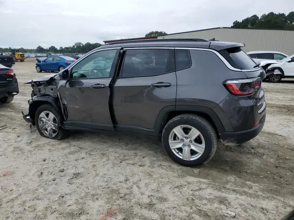 3C4NJDBB8NT126707 2022 JEEP COMPASS - Image 2