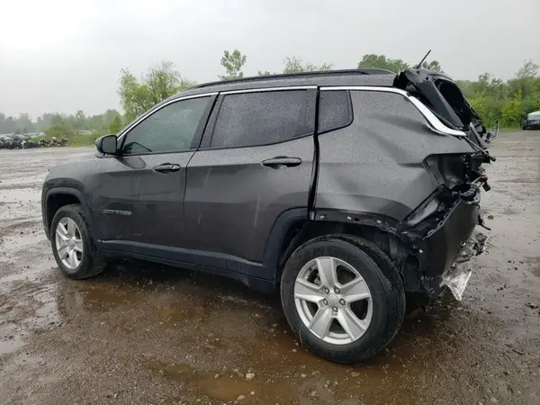 3C4NJDBB8NT130627 2022 JEEP COMPASS - Image 2