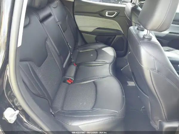 3C4NJDBB8NT132250 2022 JEEP COMPASS - Image 8