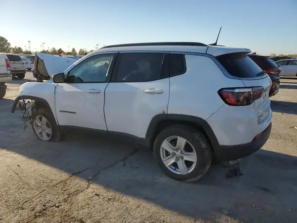 3C4NJDBB8NT134368 2022 JEEP COMPASS - Image 2