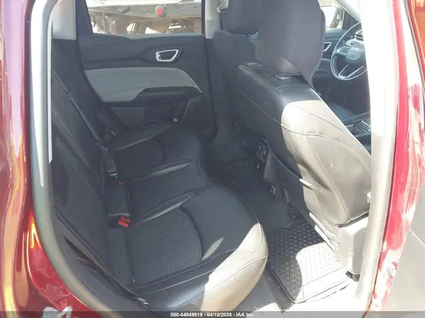 3C4NJDBB8NT151008 2022 JEEP COMPASS - Image 8
