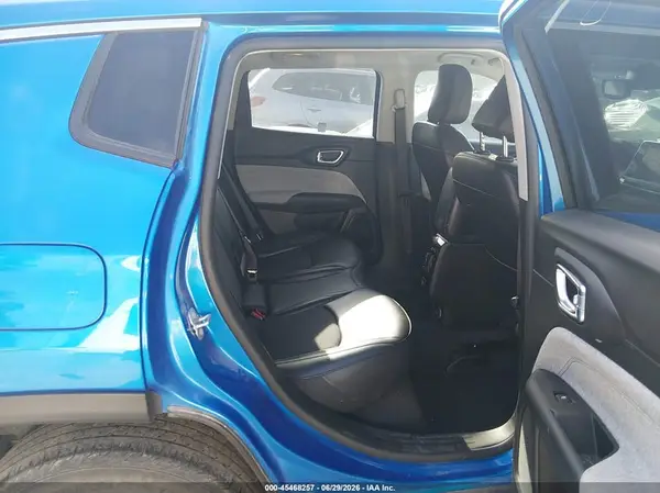 3C4NJDBB8NT151476 2022 JEEP COMPASS - Image 8