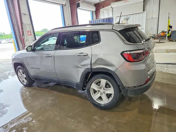 3C4NJDBB8NT168665 2022 JEEP COMPASS - Image 2