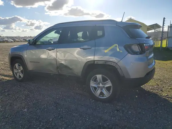 3C4NJDBB8NT202801 2022 JEEP COMPASS - Image 2