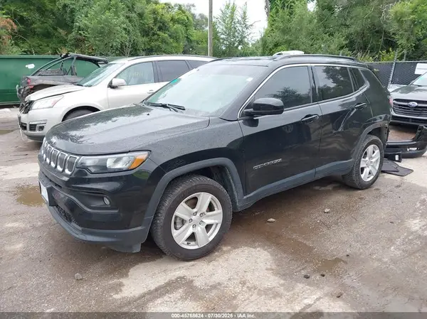 3C4NJDBB8NT203155 2022 JEEP COMPASS - Image 2