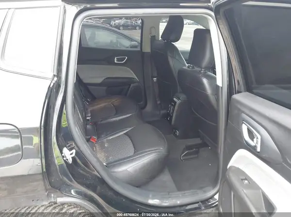 3C4NJDBB8NT203155 2022 JEEP COMPASS - Image 8