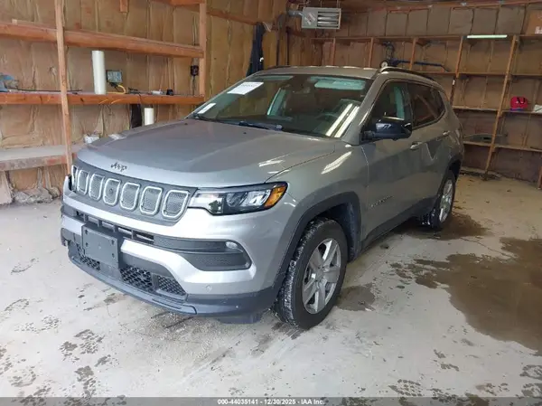 3C4NJDBB8NT205908 2022 JEEP COMPASS - Image 2