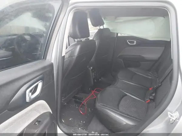 3C4NJDBB8NT230985 2022 JEEP COMPASS - Image 8