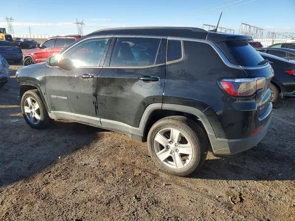 3C4NJDBB8NT231795 2022 JEEP COMPASS - Image 2