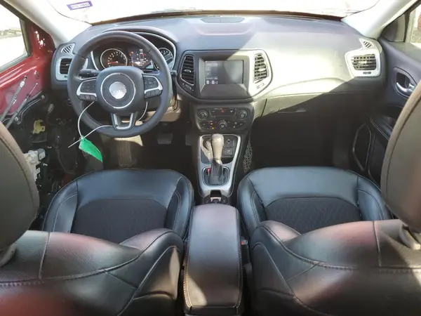 3C4NJDBB9HT640294 2017 JEEP COMPASS - Image 8
