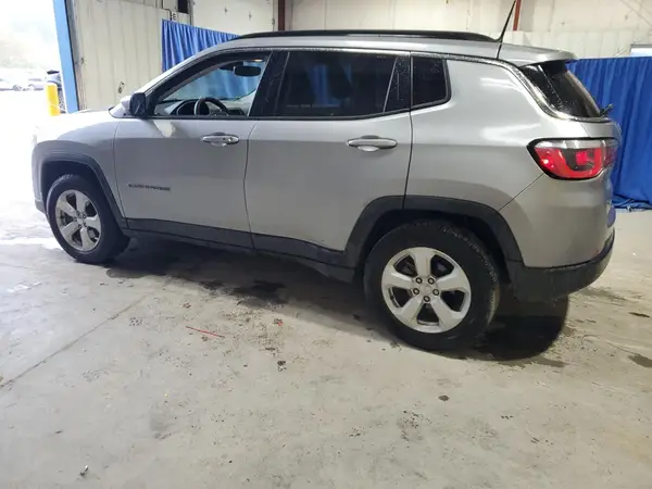 3C4NJDBB9HT665714 2017 JEEP COMPASS - Image 2