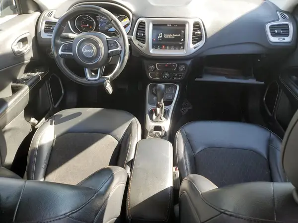 3C4NJDBB9JT100692 2018 JEEP COMPASS - Image 8