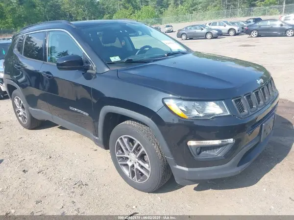 3C4NJDBB9JT103883 2018 JEEP COMPASS - Image 1
