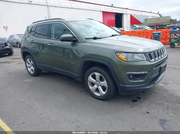 3C4NJDBB9JT112387 2018 JEEP COMPASS - Image 1