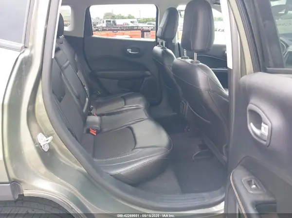 3C4NJDBB9JT112387 2018 JEEP COMPASS - Image 8