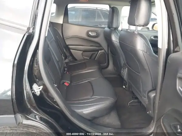 3C4NJDBB9JT114673 2018 JEEP COMPASS - Image 8