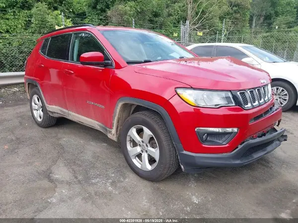 3C4NJDBB9JT160925 2018 JEEP COMPASS - Image 1