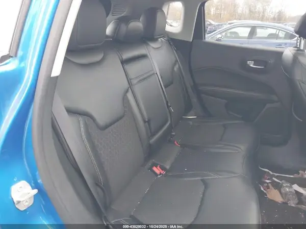 3C4NJDBB9JT161766 2018 JEEP COMPASS - Image 8