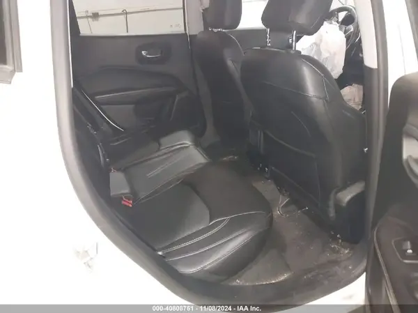 3C4NJDBB9JT175747 2018 JEEP COMPASS - Image 8