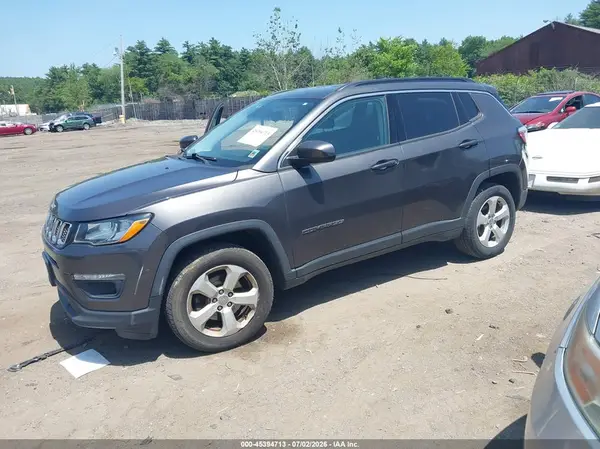 3C4NJDBB9JT177871 2018 JEEP COMPASS - Image 2
