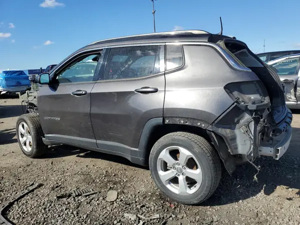 3C4NJDBB9JT178745 2018 JEEP COMPASS - Image 2