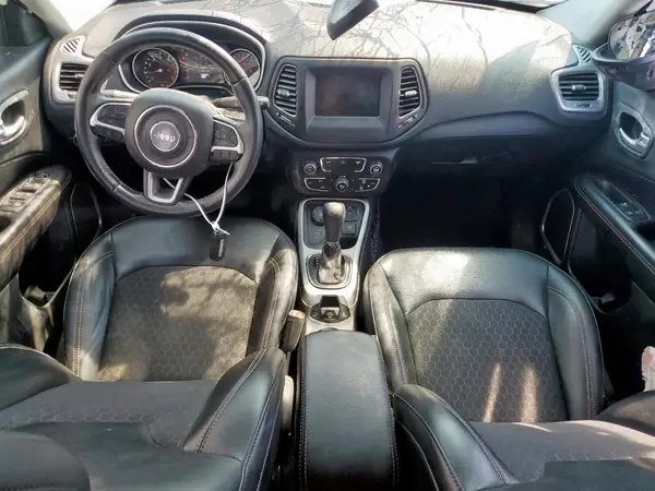 3C4NJDBB9JT179362 2018 JEEP COMPASS - Image 8