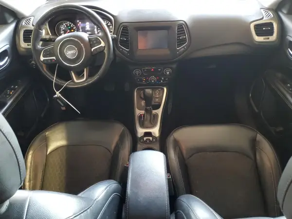3C4NJDBB9JT185226 2018 JEEP COMPASS - Image 8