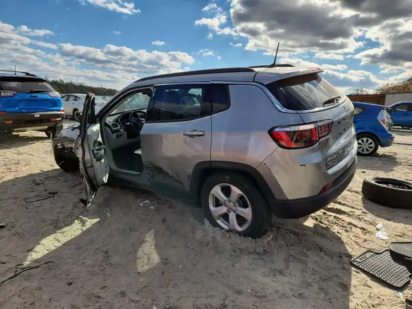 3C4NJDBB9JT191785 2018 JEEP COMPASS - Image 2