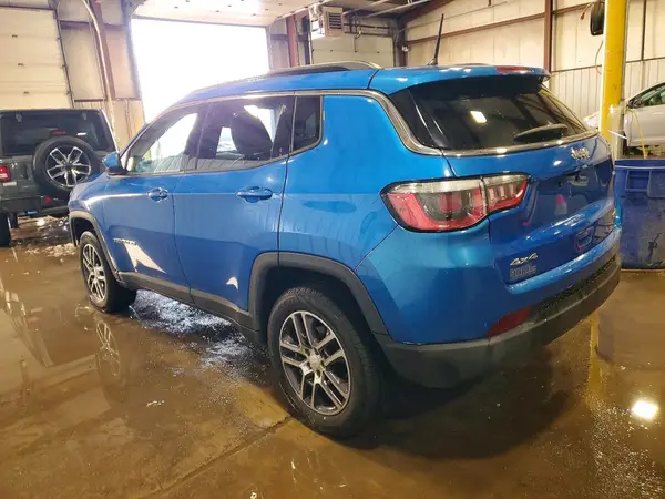 3C4NJDBB9JT202428 2018 JEEP COMPASS - Image 2