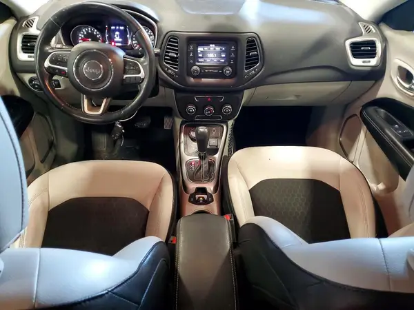 3C4NJDBB9JT202428 2018 JEEP COMPASS - Image 8