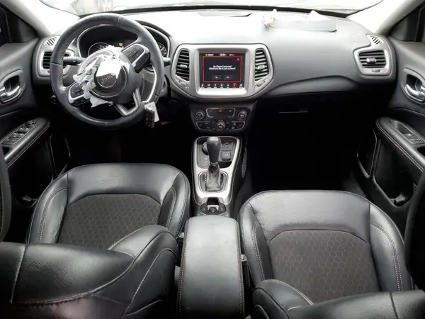 3C4NJDBB9JT222582 2018 JEEP COMPASS - Image 8