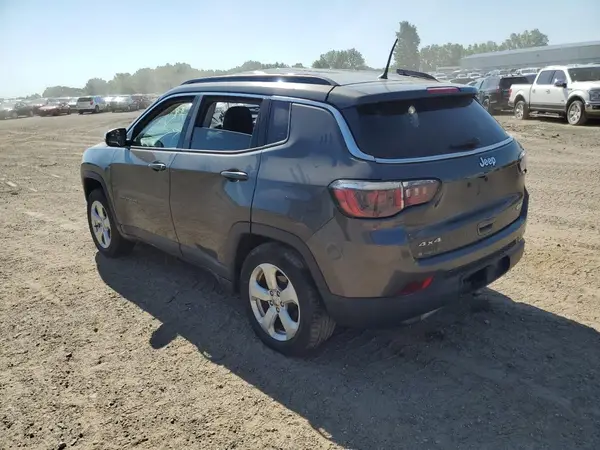 3C4NJDBB9JT239169 2018 JEEP COMPASS - Image 2