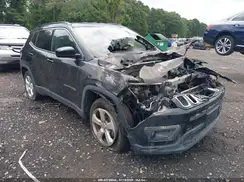 3C4NJDBB9JT245408 2018 JEEP COMPASS