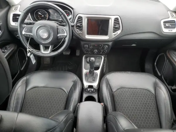 3C4NJDBB9JT251810 2018 JEEP COMPASS - Image 8