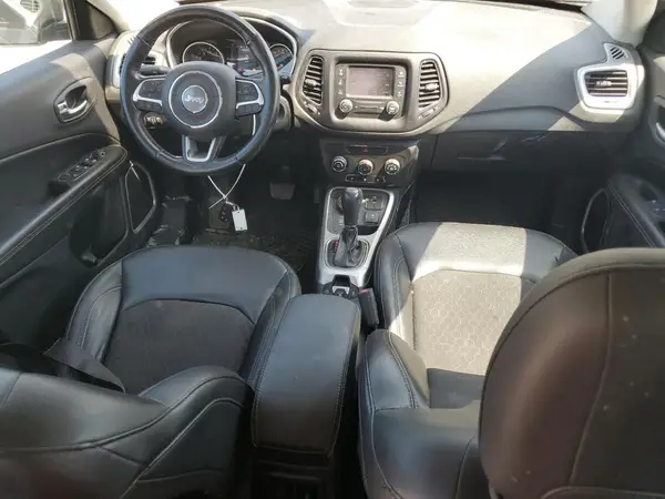 3C4NJDBB9JT252519 2018 JEEP COMPASS - Image 8