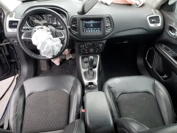 3C4NJDBB9JT253198 2018 JEEP COMPASS - Image 8