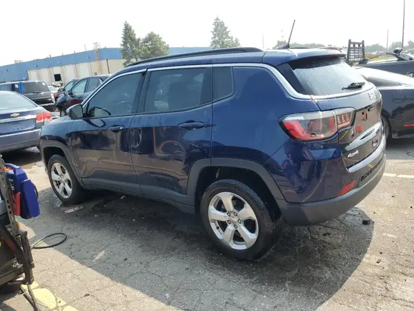 3C4NJDBB9JT262032 2018 JEEP COMPASS - Image 2