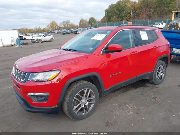 3C4NJDBB9JT264783 2018 JEEP COMPASS - Image 2