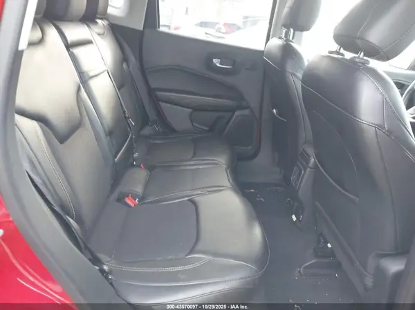 3C4NJDBB9JT264783 2018 JEEP COMPASS - Image 8