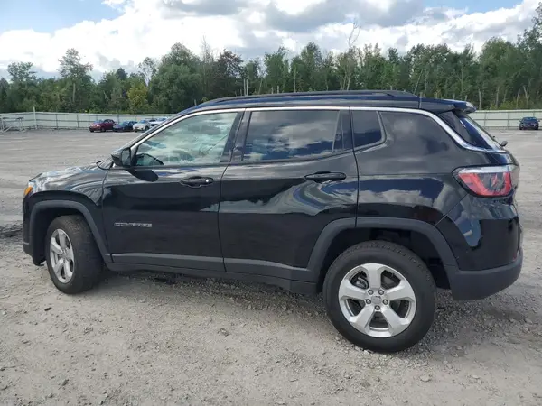 3C4NJDBB9JT265075 2018 JEEP COMPASS - Image 2
