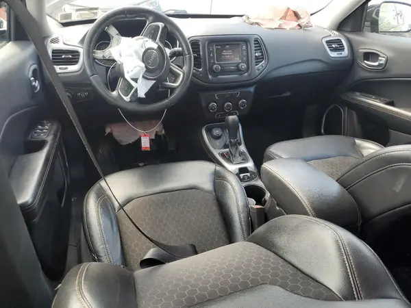 3C4NJDBB9JT265075 2018 JEEP COMPASS - Image 8