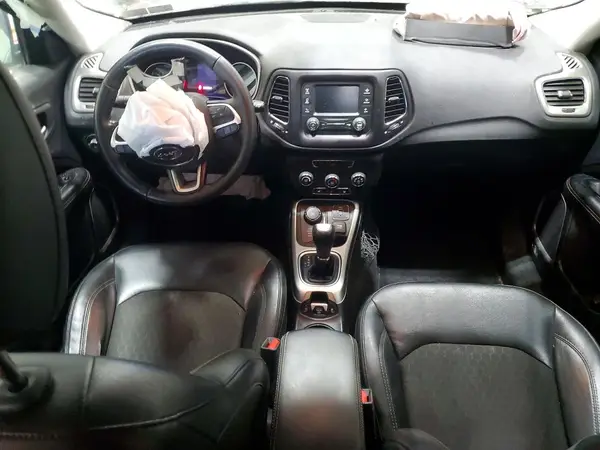 3C4NJDBB9JT281390 2018 JEEP COMPASS - Image 8
