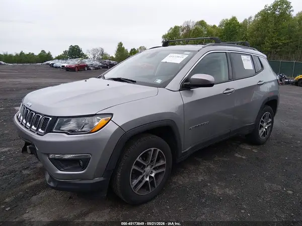 3C4NJDBB9JT281468 2018 JEEP COMPASS - Image 2