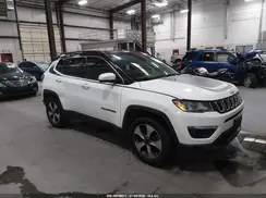 3C4NJDBB9JT282779 2018 JEEP COMPASS