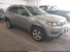 3C4NJDBB9JT283222 2018 JEEP COMPASS