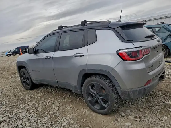 3C4NJDBB9JT298688 2018 JEEP COMPASS - Image 2