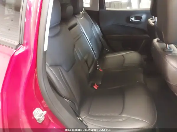 3C4NJDBB9JT304330 2018 JEEP COMPASS - Image 8