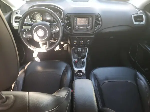 3C4NJDBB9JT307115 2018 JEEP COMPASS - Image 8