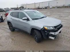 3C4NJDBB9JT307132 2018 JEEP COMPASS